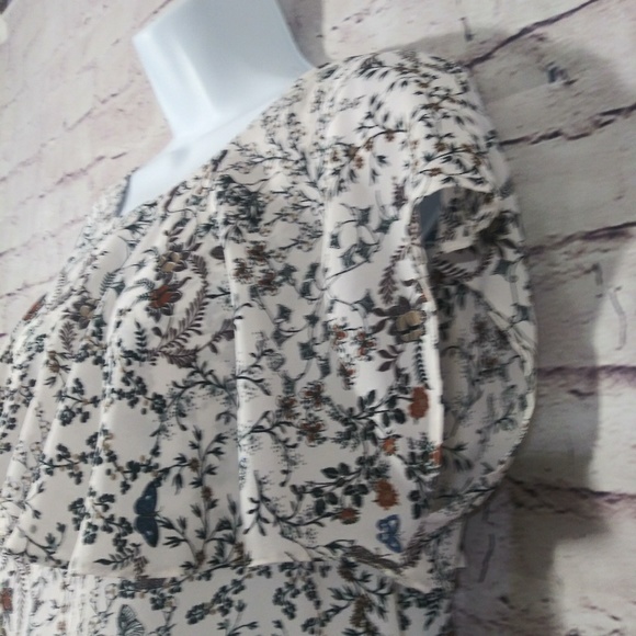 MNG - Picture 3 of 5